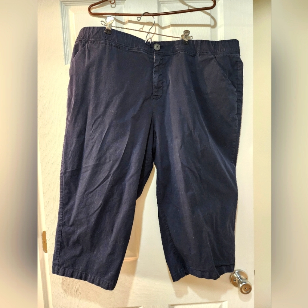 CJ banks cotton twill clam diggers.